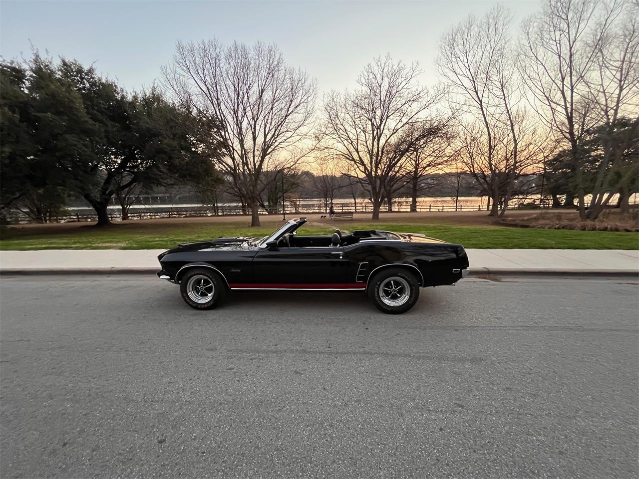 Ford-Mustang-1969-Black-Black-20