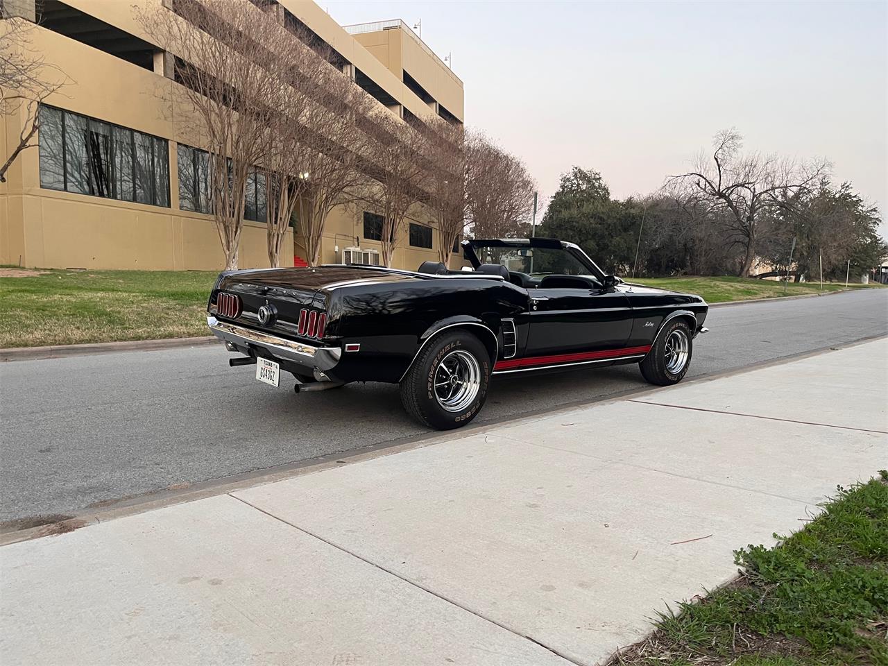 Ford-Mustang-1969-Black-Black-63