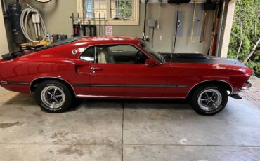 Ford-Mustang-1969-Candy-Apple-RedBlac-WhiteRed-Stripe-Vin-5