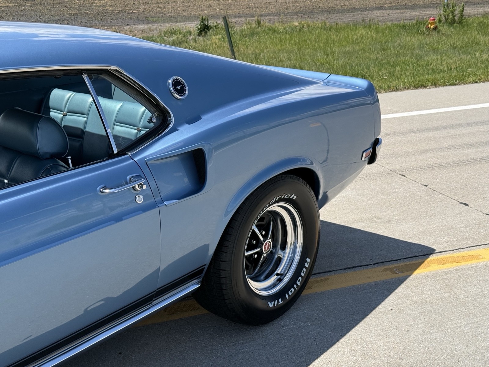 Ford-Mustang-1969-Coupe-2