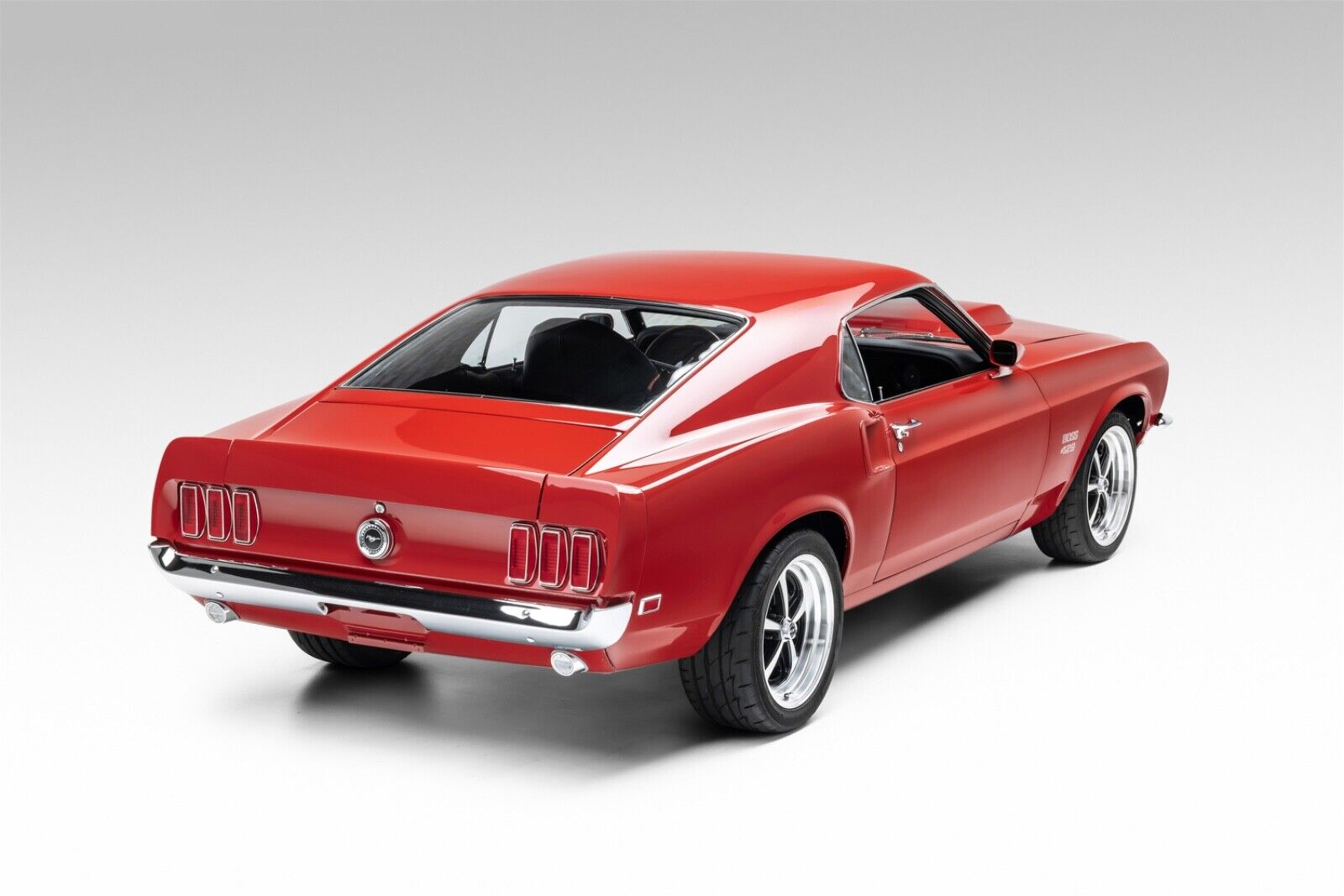 Ford-Mustang-1969-Fastback-2