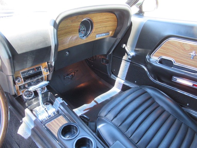 Ford-Mustang-1969-Raven-Black-Black-2