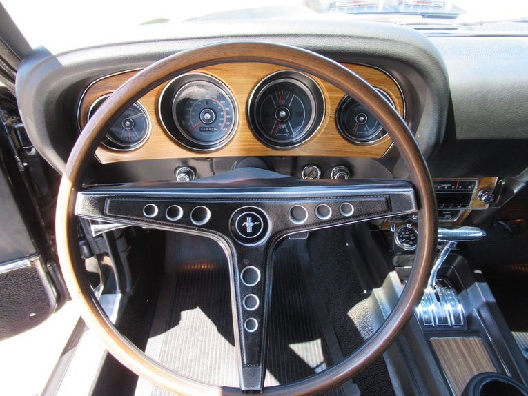 Ford-Mustang-1969-Raven-Black-Black-24