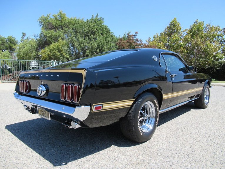 Ford-Mustang-1969-Raven-Black-Black-6
