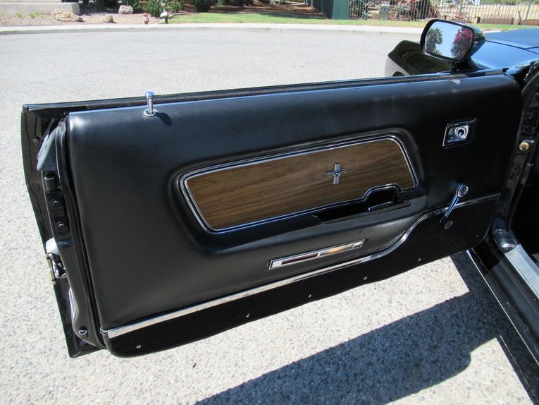Ford-Mustang-1969-Raven-Black-Black-8