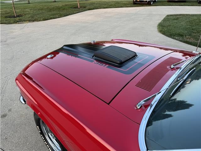 Ford-Mustang-1970-2-Door-Coupe-24