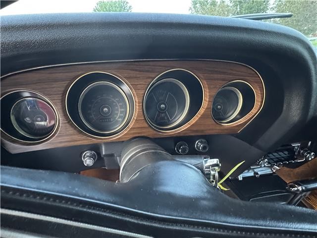 Ford-Mustang-1970-2-Door-Coupe-35