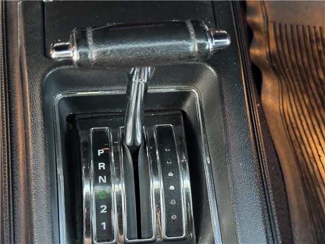 Ford-Mustang-1970-2-Door-Coupe-37