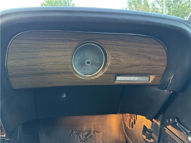 Ford-Mustang-1970-2-Door-Coupe-38