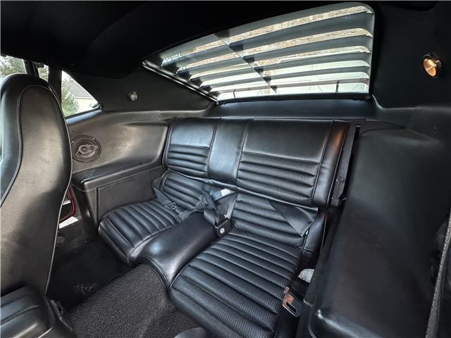 Ford-Mustang-1970-2-Door-Coupe-6