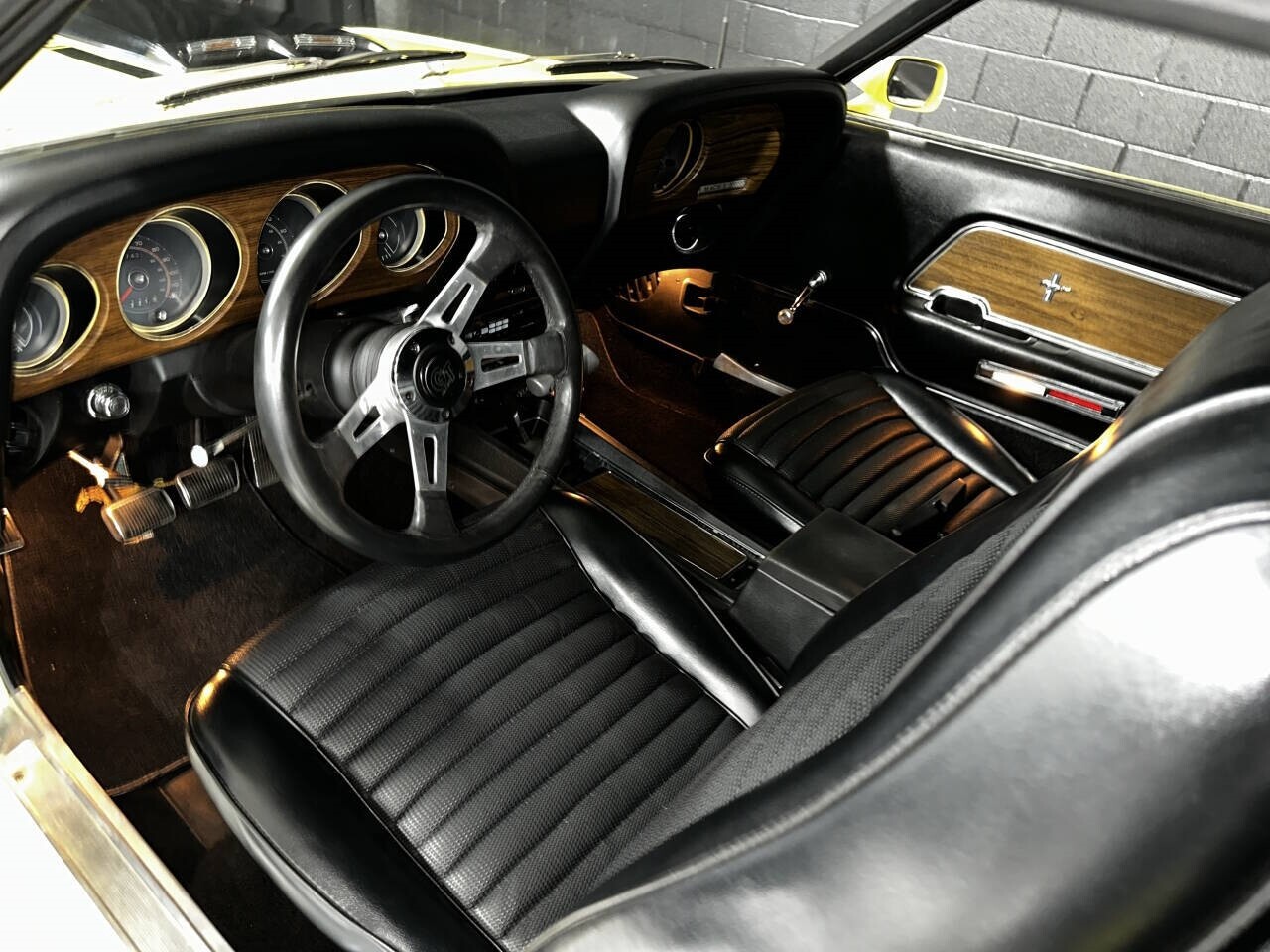 Ford-Mustang-1970-Coupe-1