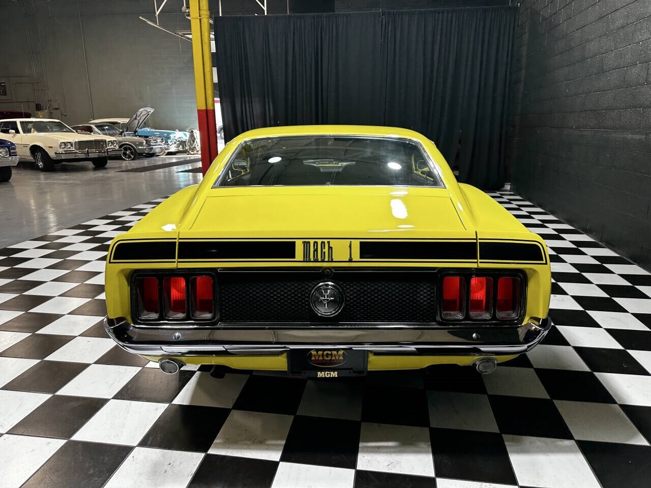 Ford-Mustang-1970-Coupe-11