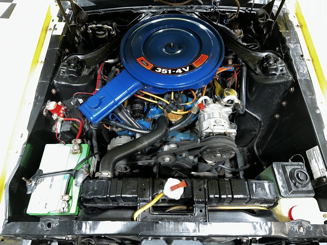 Ford-Mustang-1970-Coupe-2