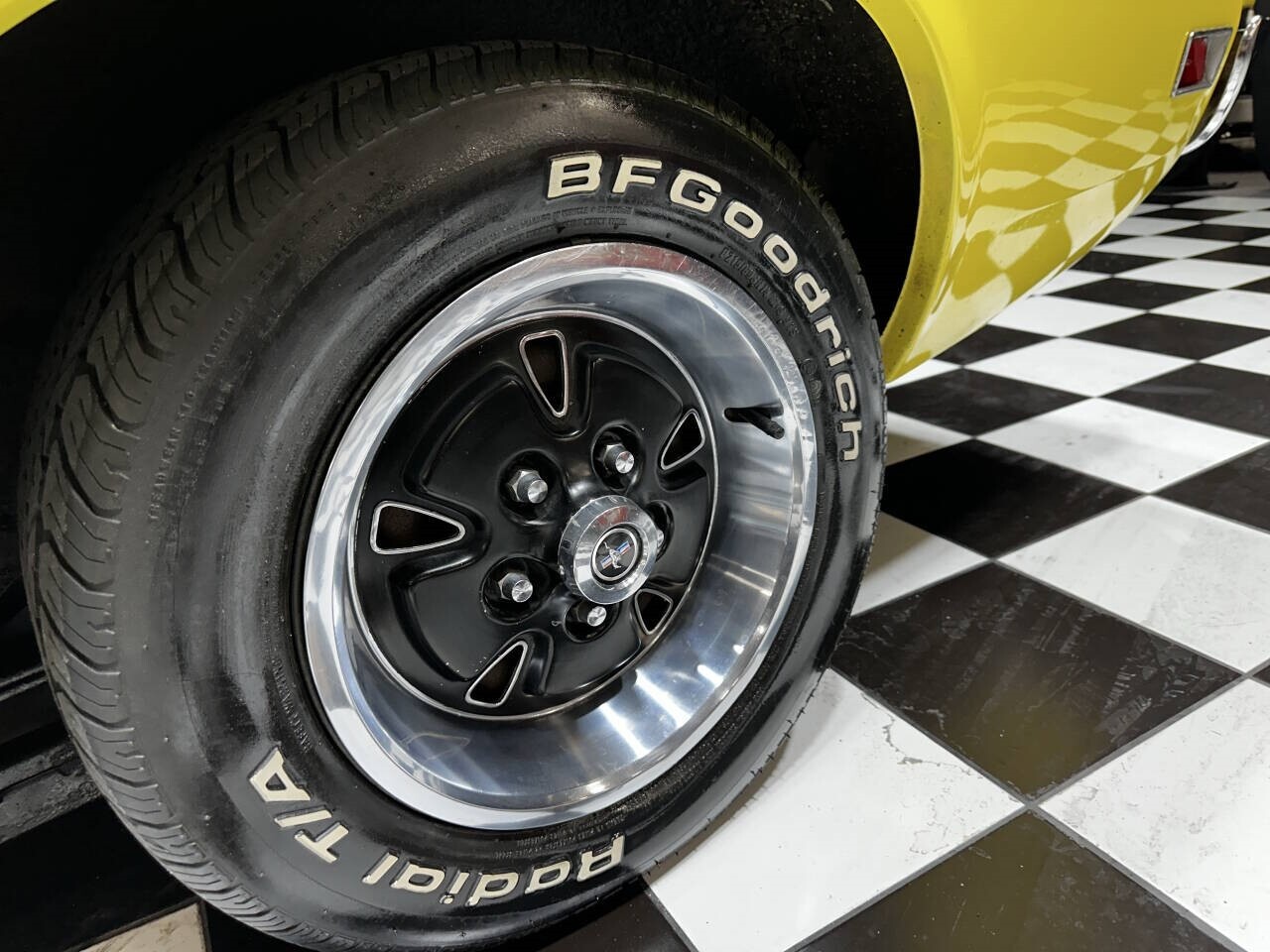 Ford-Mustang-1970-Coupe-25