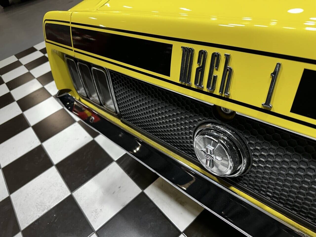 Ford-Mustang-1970-Coupe-32