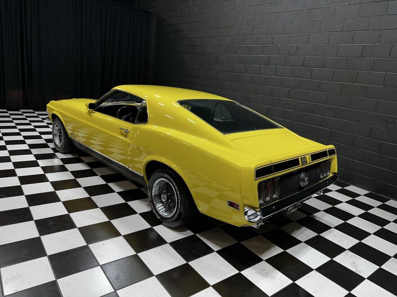 Ford-Mustang-1970-Coupe-9
