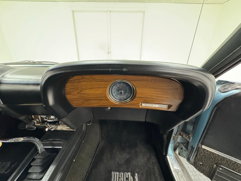 Ford-Mustang-1970-Diamond-Blue-Black-38