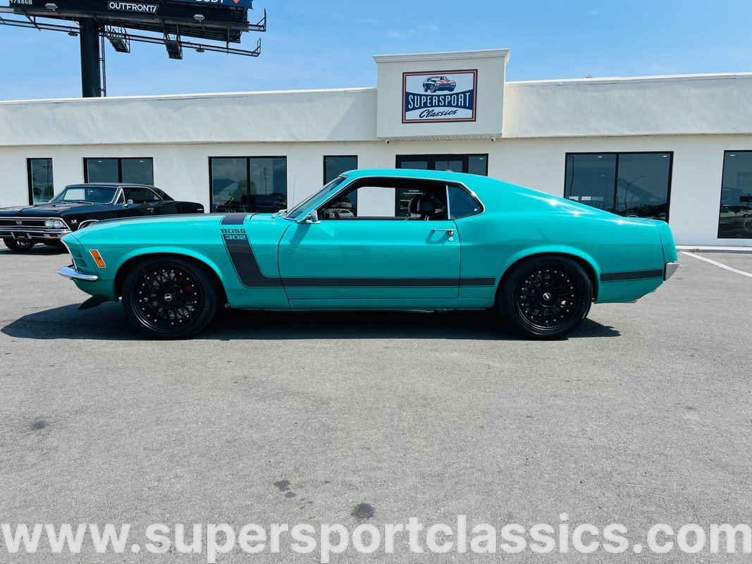 Ford-Mustang-1970-Fastback-1