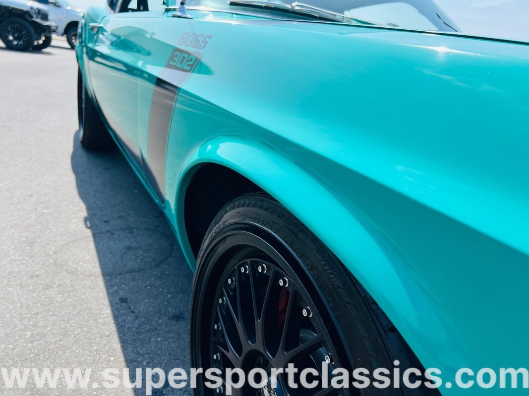 Ford-Mustang-1970-Fastback-25
