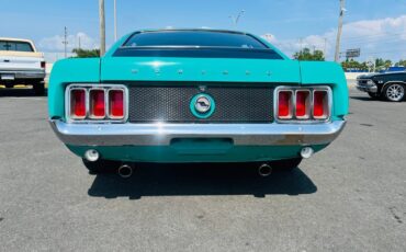 Ford-Mustang-1970-Fastback-3