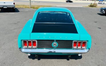 Ford-Mustang-1970-Fastback-4