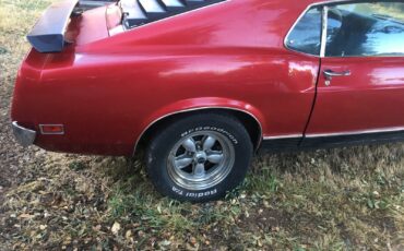 Ford-Mustang-1970-Fastback-4
