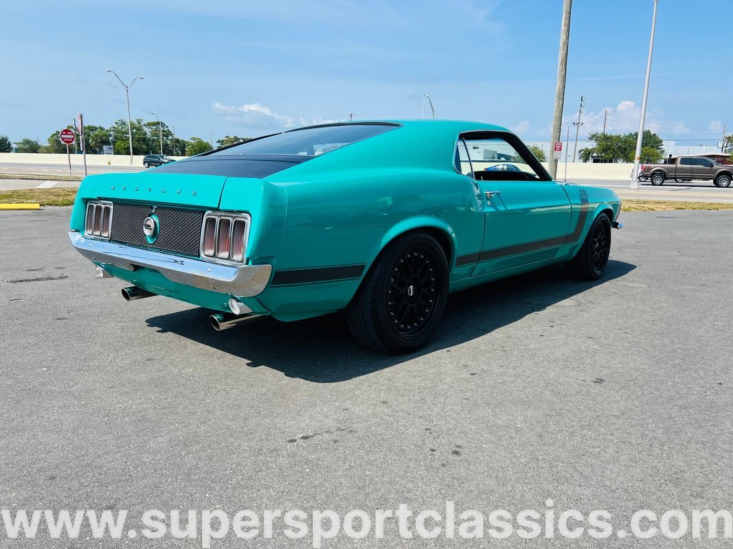 Ford-Mustang-1970-Fastback-5
