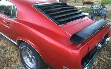 Ford-Mustang-1970-Fastback-5