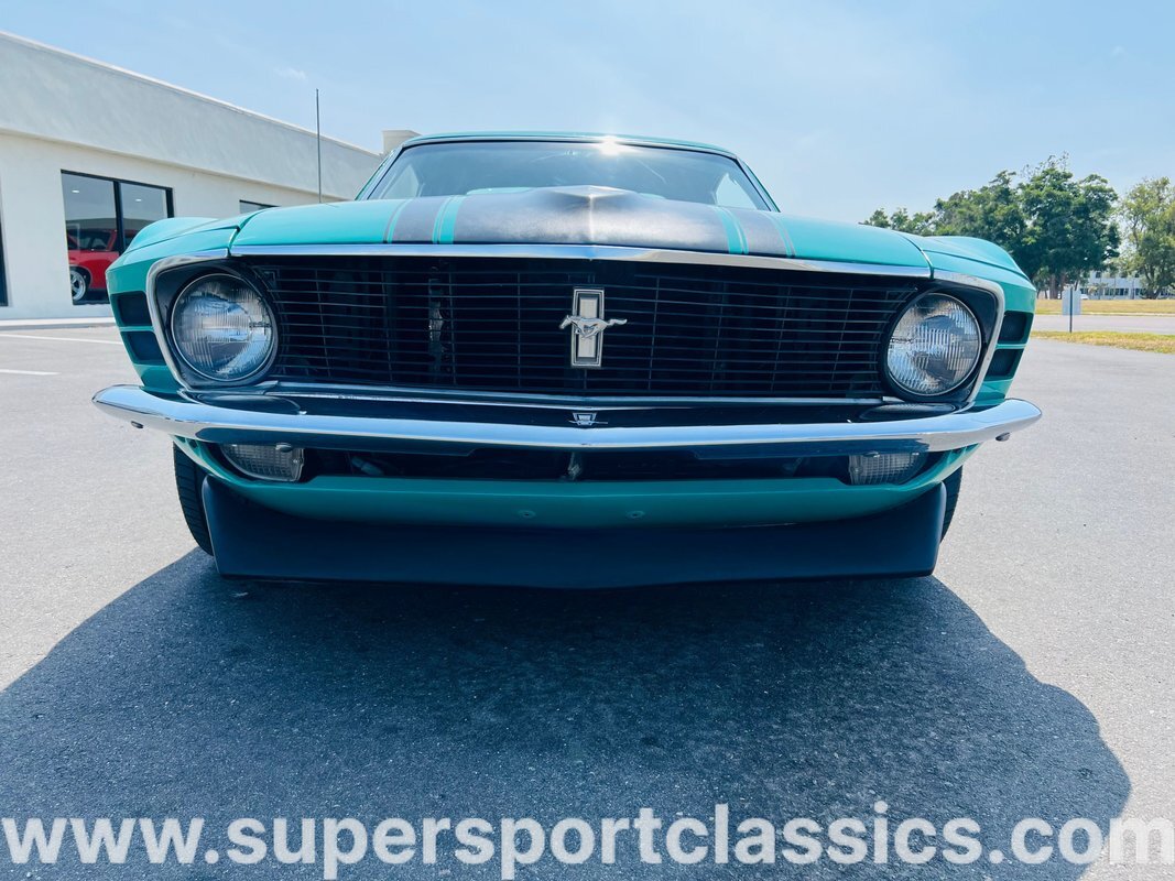 Ford-Mustang-1970-Fastback-8