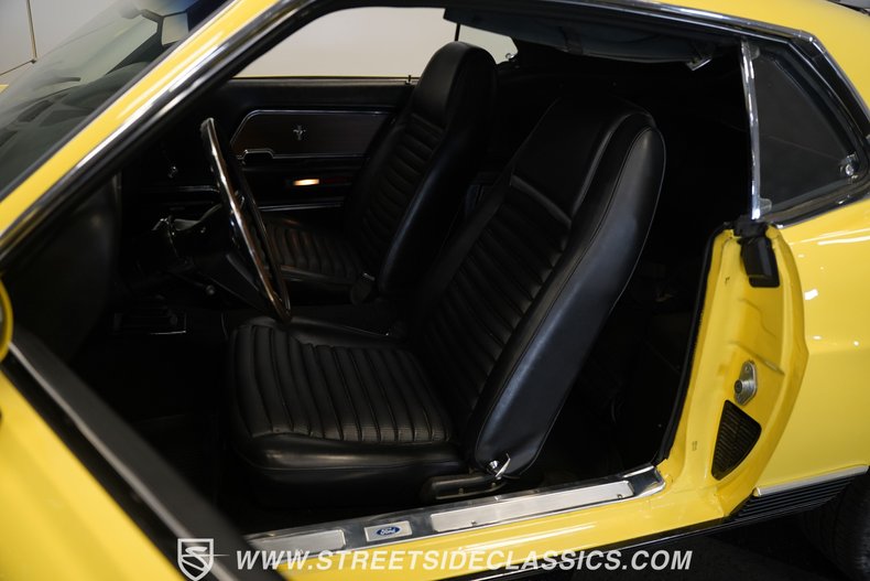 Ford-Mustang-1970-Yellow-Black-36