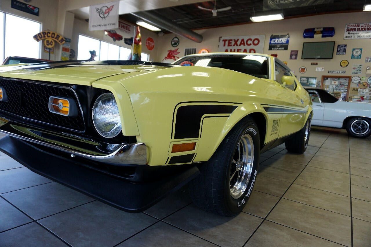 Ford-Mustang-1971-Classic-Car-14
