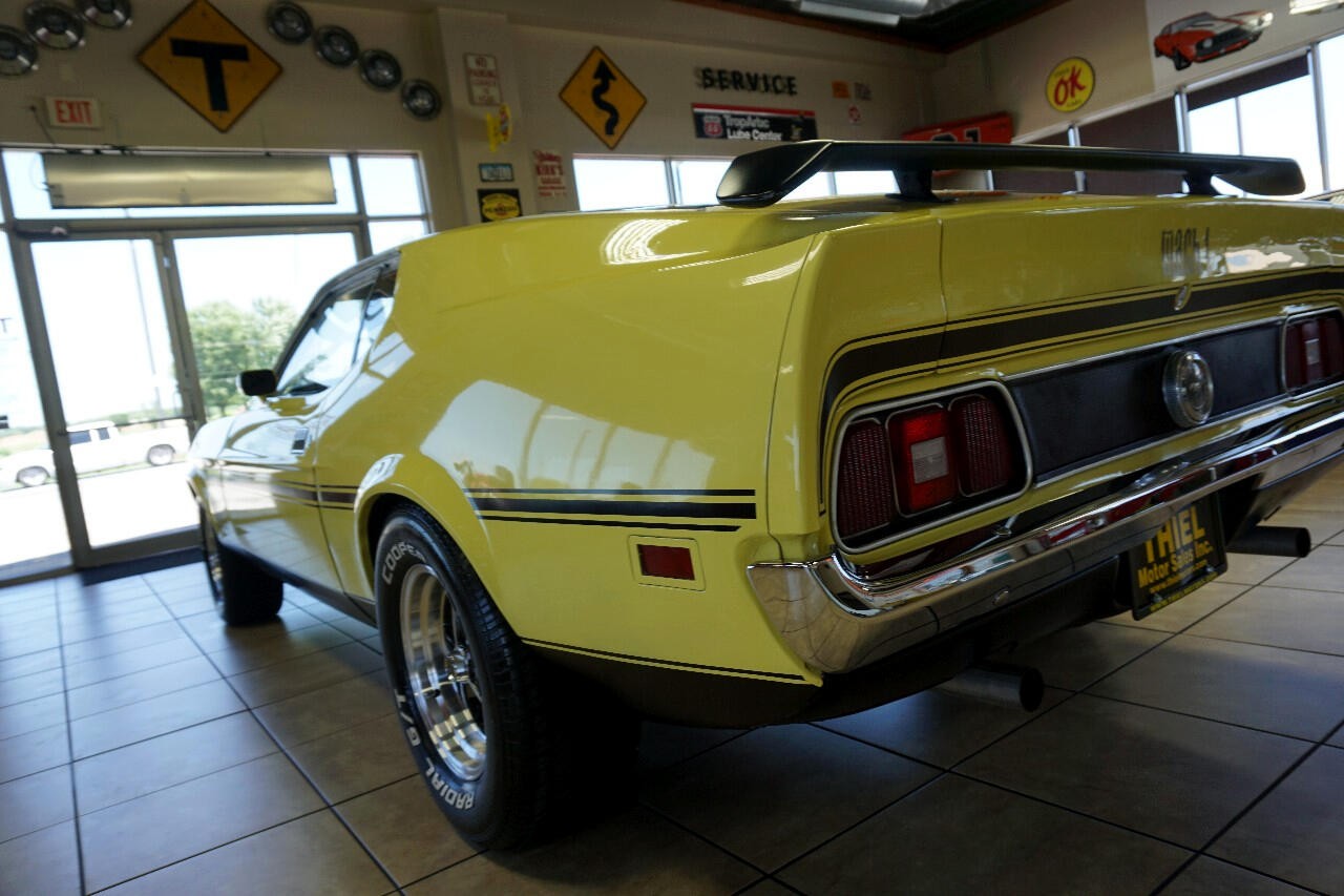 Ford-Mustang-1971-Classic-Car-15