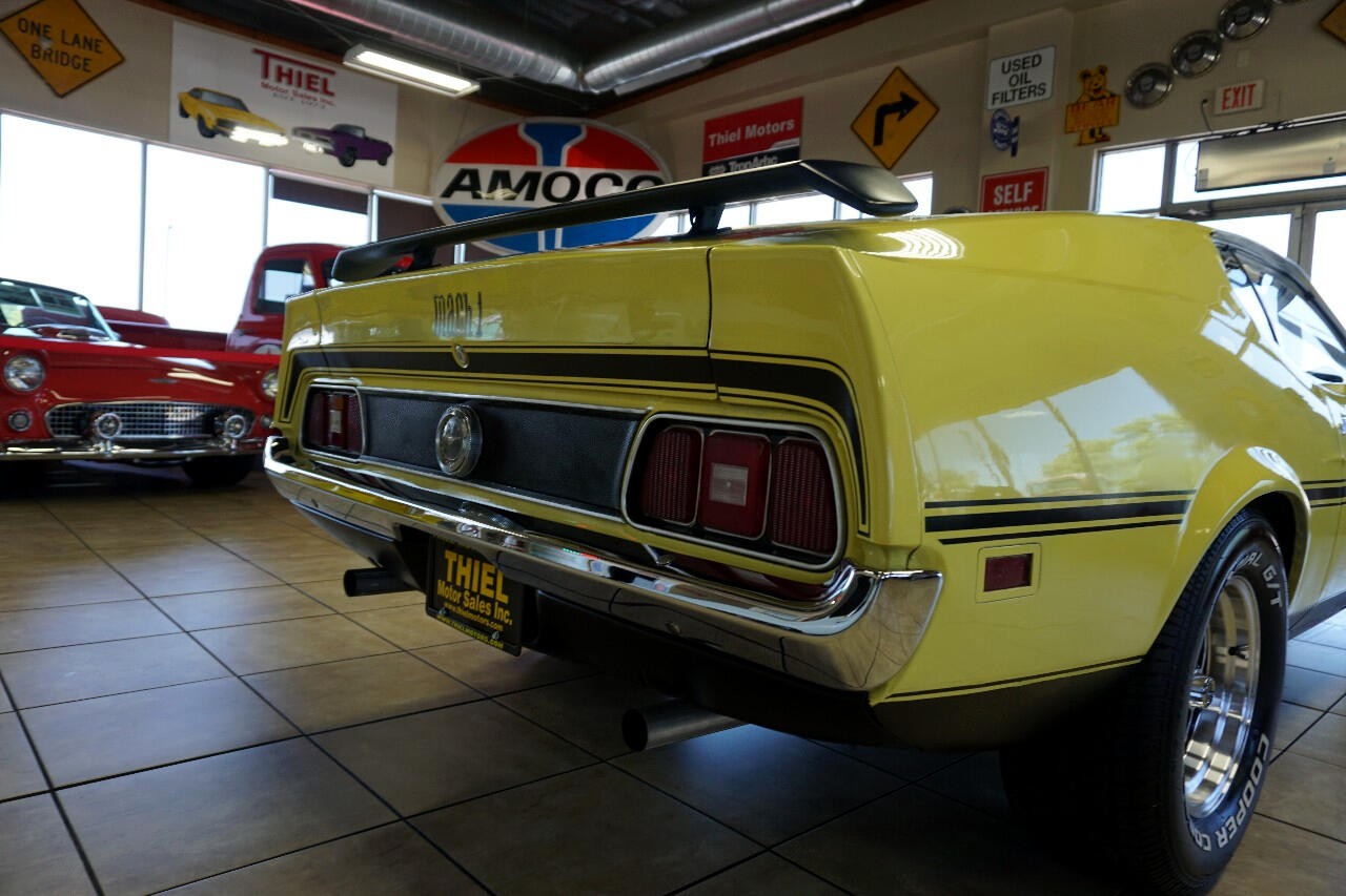 Ford-Mustang-1971-Classic-Car-17