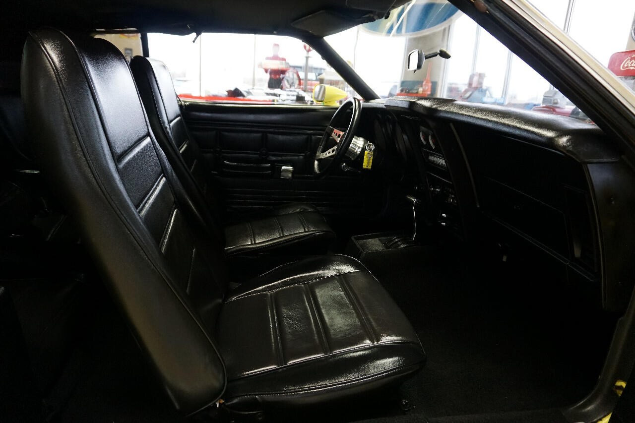 Ford-Mustang-1971-Classic-Car-23