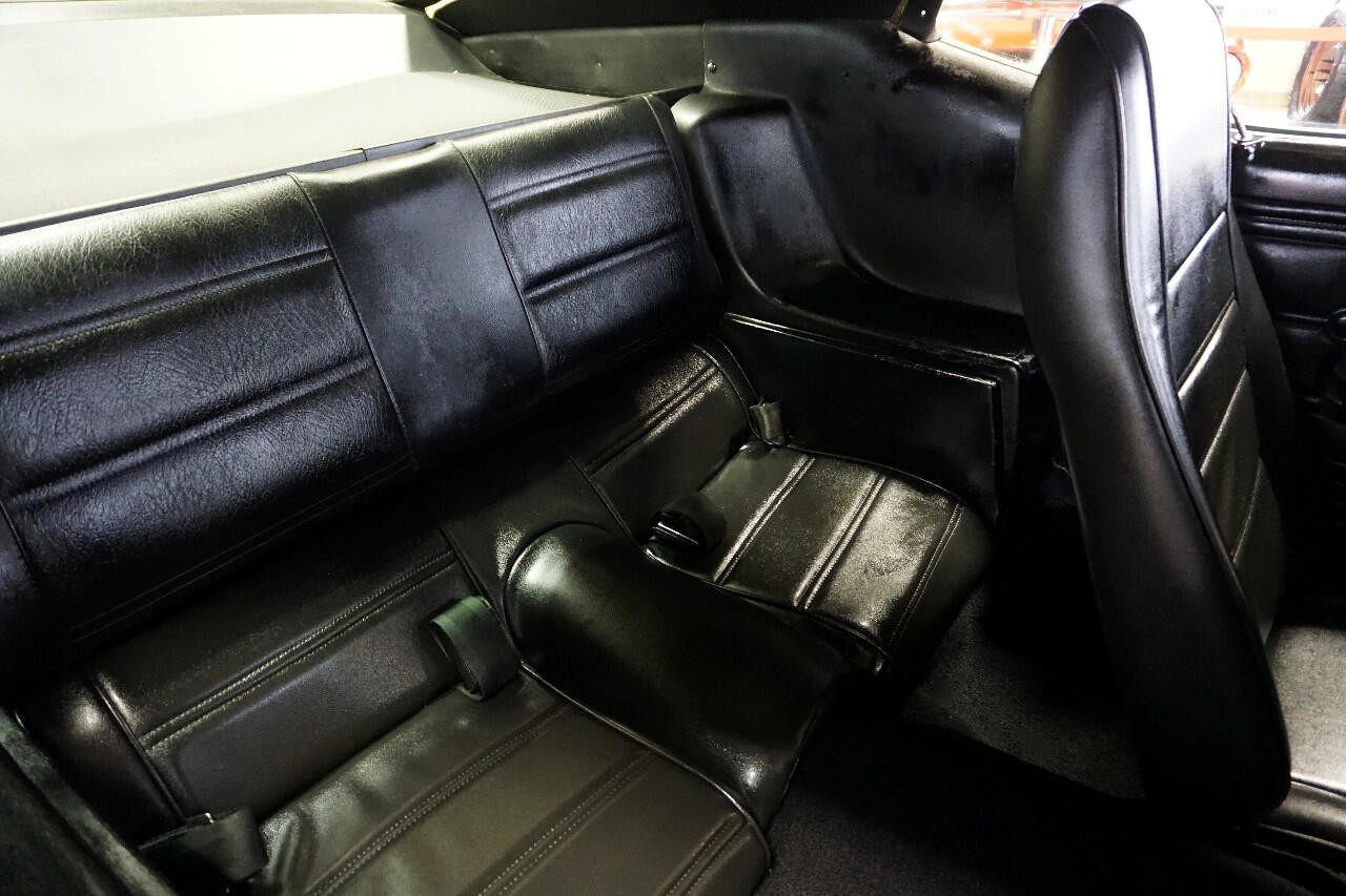 Ford-Mustang-1971-Classic-Car-24