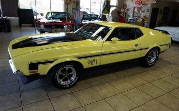 Ford-Mustang-1971-Classic-Car-3