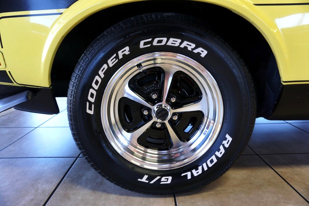 Ford-Mustang-1971-Classic-Car-33