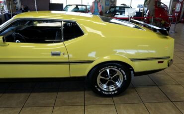 Ford-Mustang-1971-Classic-Car-37