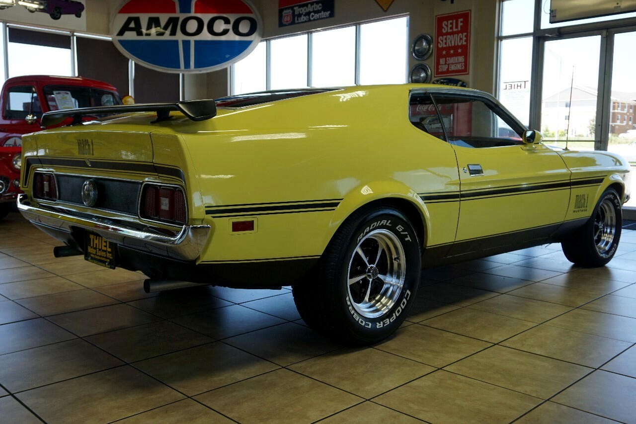 Ford-Mustang-1971-Classic-Car-8