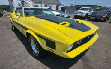Ford-Mustang-1972-Coupe-2