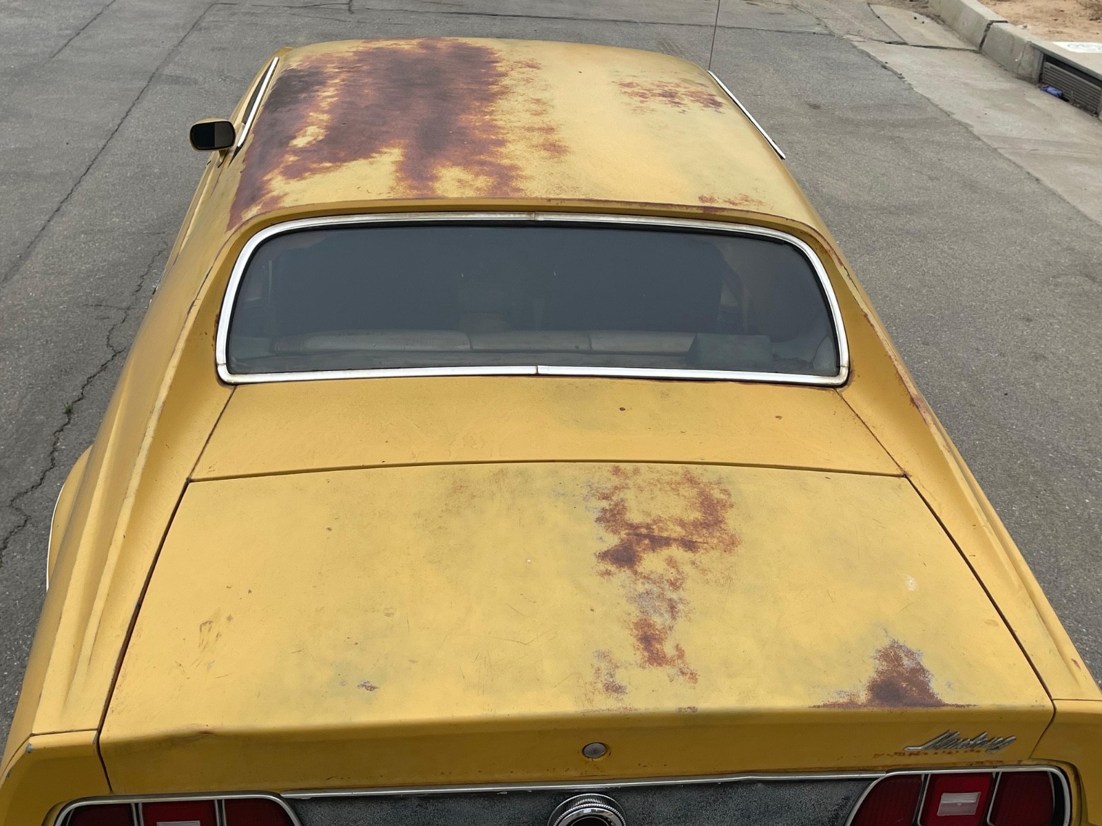 Ford-Mustang-1972-Coupe-7