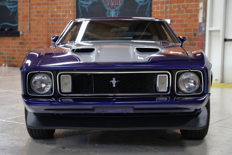 Ford-Mustang-1973-Cosmo-Blue-Metallic-Black-11