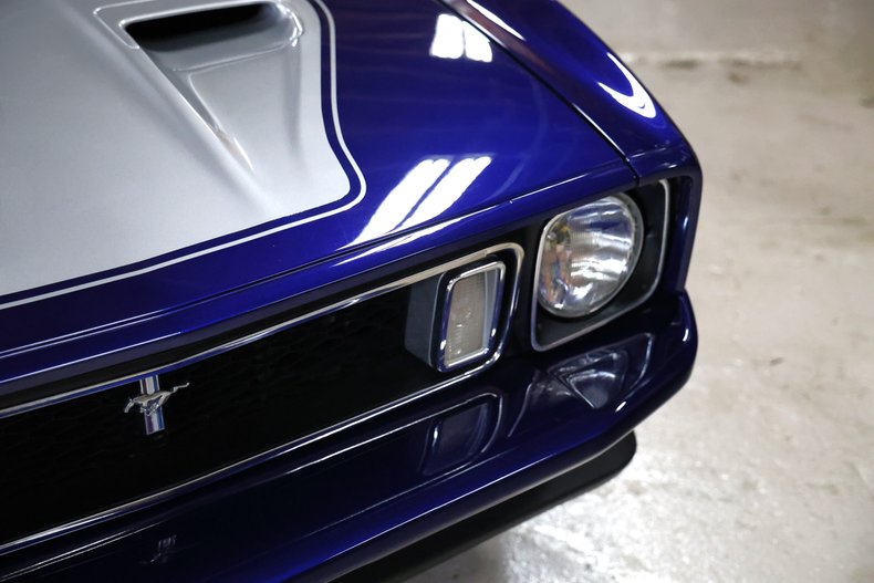 Ford-Mustang-1973-Cosmo-Blue-Metallic-Black-15