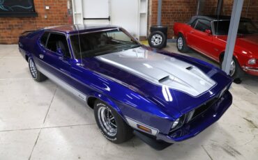 Ford-Mustang-1973-Cosmo-Blue-Metallic-Black-23