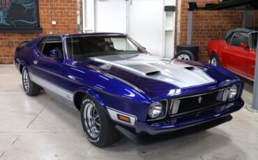 Ford-Mustang-1973-Cosmo-Blue-Metallic-Black-24