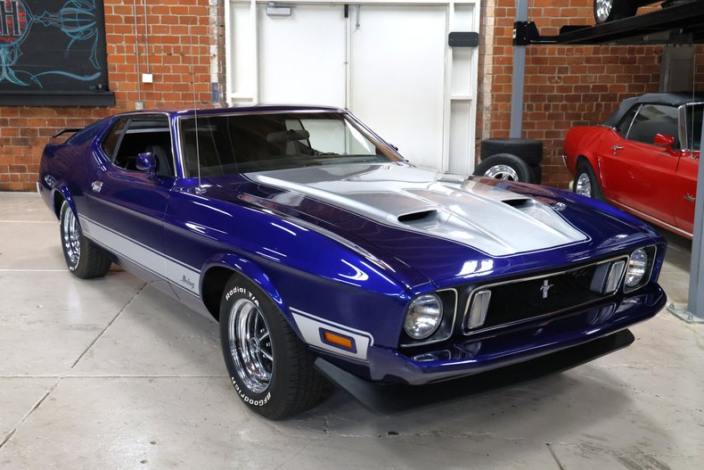 Ford-Mustang-1973-Cosmo-Blue-Metallic-Black-24