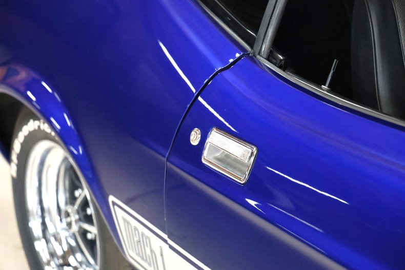 Ford-Mustang-1973-Cosmo-Blue-Metallic-Black-30