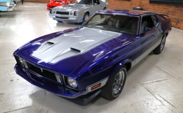 Ford-Mustang-1973-Cosmo-Blue-Metallic-Black