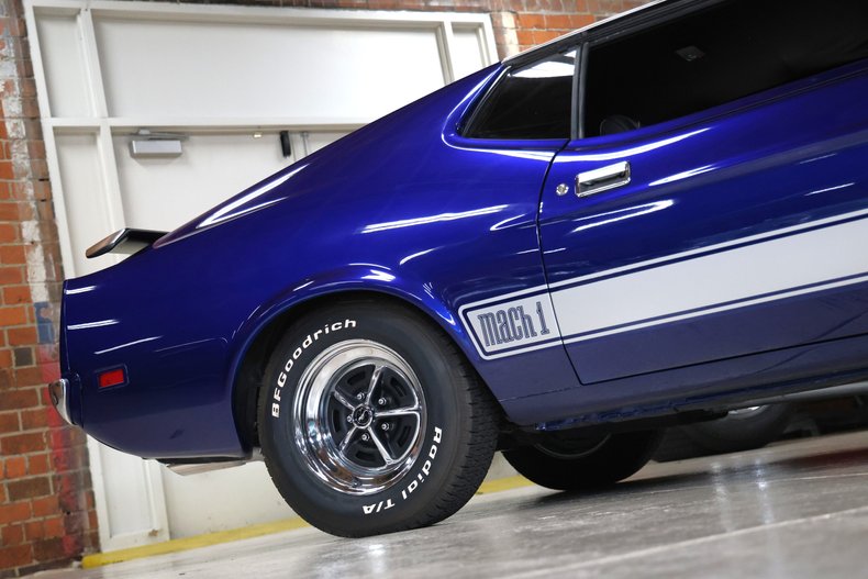 Ford-Mustang-1973-Cosmo-Blue-Metallic-Black-41