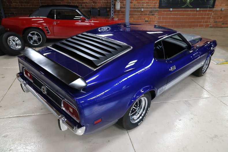 Ford-Mustang-1973-Cosmo-Blue-Metallic-Black-45